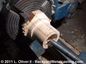 Nozzle in the lathe chuck